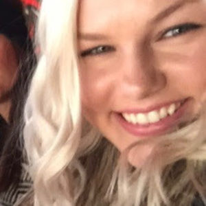 Meet your Posher, Caitlin